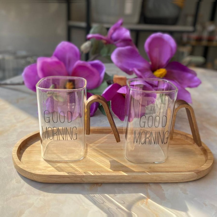 لیوان پیرکس دسته چوبی لیوان پیرکس دسته چوبی در رنگهای دودی و شفاف